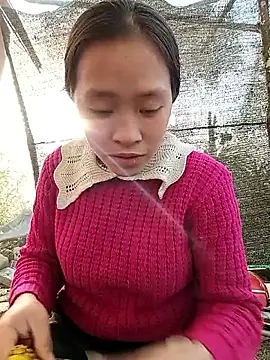 Snapshot of Hari-saka chatting on February 4, 2026, 9:59 am Hari-saka online show from February 4, 2026, 9:59 am