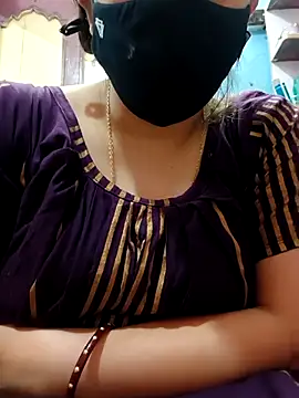 Snapshot of diyabannerjee chatting on March 1, 2026, 8:25 am diyabannerjee online show from March 1, 2026, 8:25 am