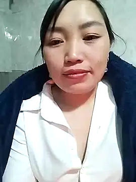 Snapshot of lia-coy chatting on February 4, 2026, 10:16 pm lia-coy online show from February 4, 2026, 10:16 pm