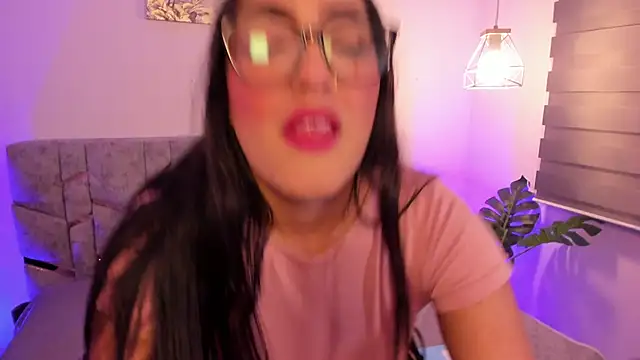 im sabrina cute online show from May 15, 2026, 3:15 am