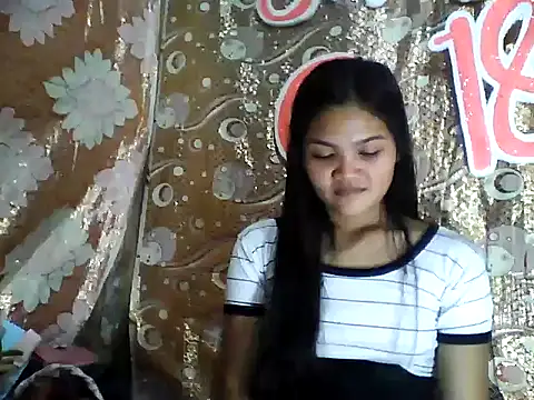 Snapshot of PinaySkinnyJust18 chatting on February 22, 2026, 12:51 pm PinaySkinnyJust18 online show from February 22, 2026, 12:51 pm