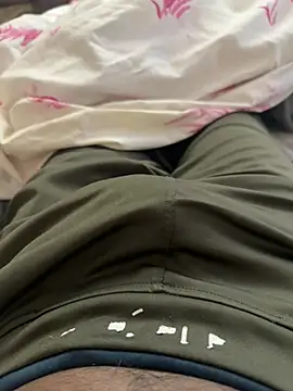 Mumbai Guy 143 online show from January 16, 2026, 2:10 pm