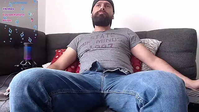 Snapshot of SpermsBank chatting on February 17, 2025, 3:00 pm SpermsBank online show from February 17, 2025, 3:00 pm