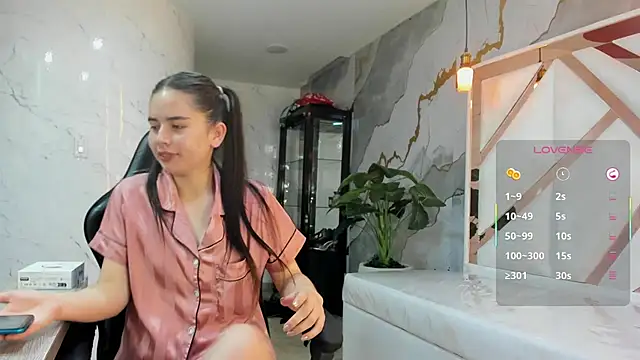 Qetsyah tf online show from March 28, 2026, 1:23 pm