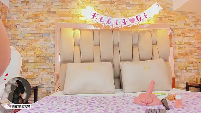 kendall grace online show from February 18, 2026, 11:06 am