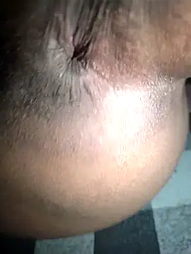 Romanticoupls4 online show from April 21, 2026, 7:31 pm