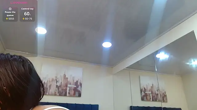 MaddieQuinn online show from March 31, 2026, 1:24 pm