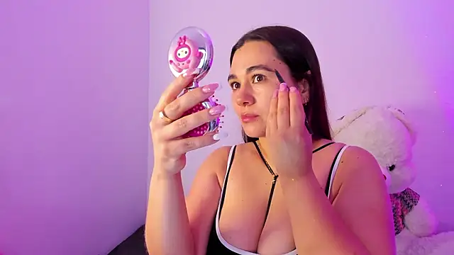 saray mendozaa online show from January 18, 2026, 8:56 pm