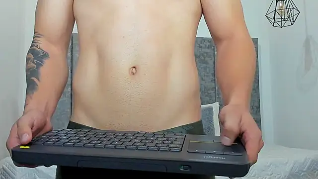 Snapshot of Calvin_Hunter chatting on February 6, 2026, 2:57 pm Calvin Hunter online show from February 6, 2026, 2:57 pm