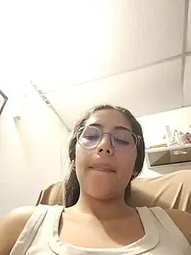 cristal adams11 online show from July 29, 2026, 4:33 am