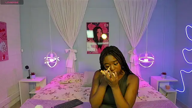 naomi campell online show from March 24, 2026, 7:36 pm