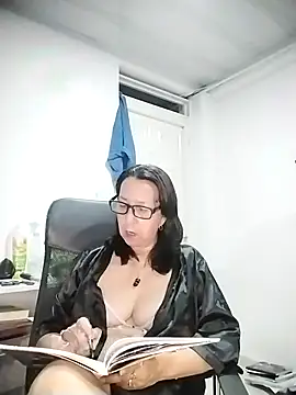 RosseLaure online show from July 17, 2026, 1:47 am