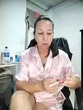 RosseLaure online show from June 14, 2026, 2:24 am