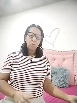RosseLaure online show from May 15, 2026, 1:47 am