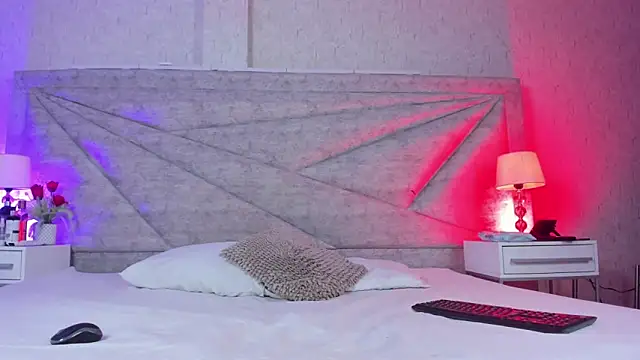 Snapshot of RousSweet- chatting on March 9, 2026, 10:13 pm RousSweet- online show from March 9, 2026, 10:13 pm