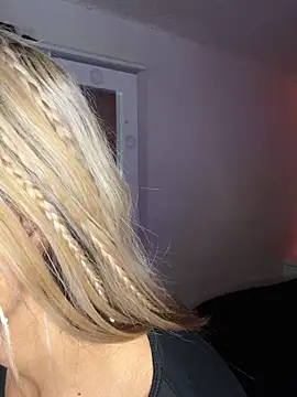 andyy x online show from February 21, 2026, 2:35 am