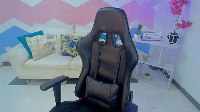 mayli marie online show from March 31, 2026, 10:56 pm