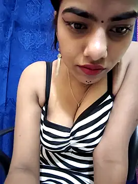 Snapshot of Alisha_Babyy chatting on April 23, 2026, 4:08 am Alisha Babyy online show from April 23, 2026, 4:08 am