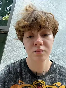 IceMur online show from April 10, 2026, 2:29 am