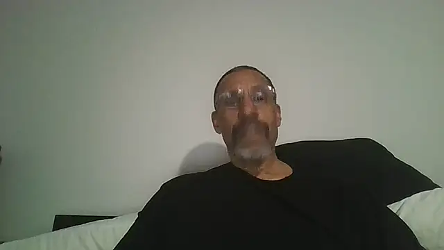 swimmer2496 online show from March 30, 2026, 2:35 am