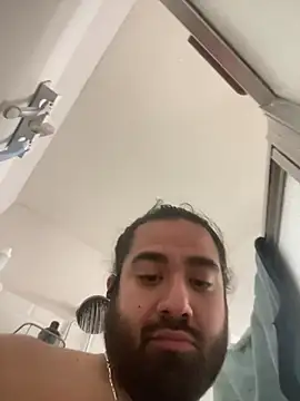 latinflarovs online show from February 13, 2026, 8:03 am