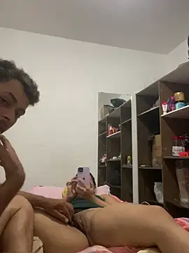 Snapshot of casal_prosperar chatting on February 27, 2026, 3:45 pm casal prosperar online show from February 27, 2026, 3:45 pm