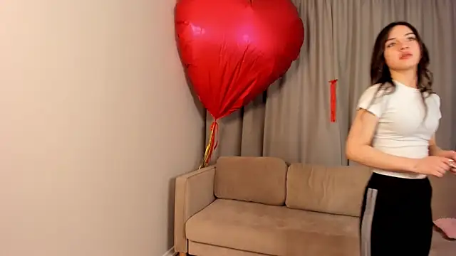 Snapshot of TreasaCrebs chatting on February 12, 2026, 6:29 pm TreasaCrebs online show from February 12, 2026, 6:29 pm