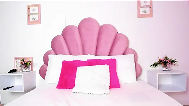 Snapshot of Ms_zozi_ chatting on February 10, 2026, 1:54 pm Ms zozi online show from February 10, 2026, 1:54 pm