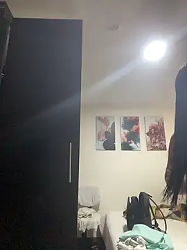 JuliaaVega online show from March 14, 2026, 11:49 am