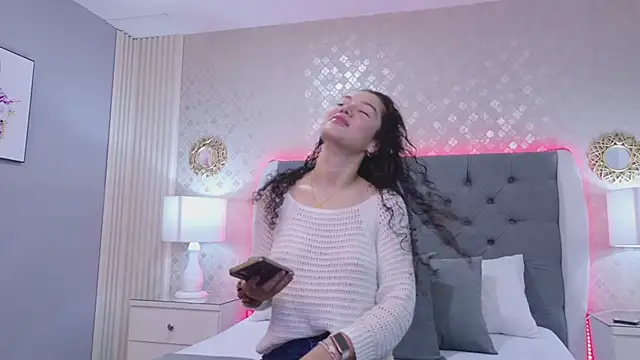 RoxanaAngel online show from February 14, 2026, 1:55 pm