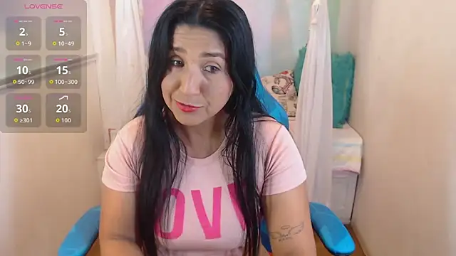 Snapshot of Miia_Rosee_ chatting on February 24, 2026, 11:27 pm Miia Rosee online show from February 24, 2026, 11:27 pm