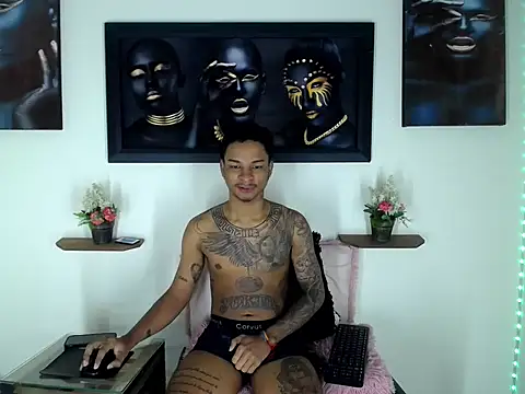 Snapshot of Tatoo_Noah chatting on January 19, 2026, 2:10 pm Tatoo Noah online show from January 19, 2026, 2:10 pm