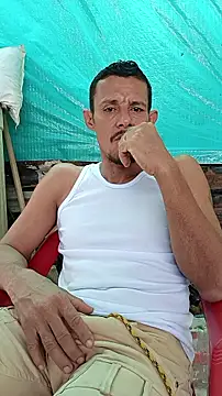 juanmaur22 online show from February 27, 2026, 5:35 pm