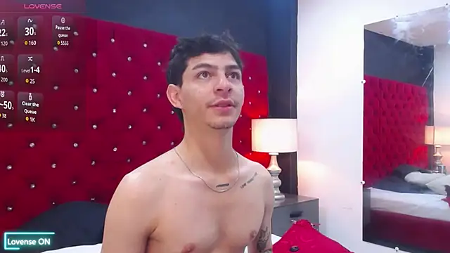 Snapshot of Logan_Woods chatting on February 10, 2026, 9:30 am Logan Woods online show from February 10, 2026, 9:30 am