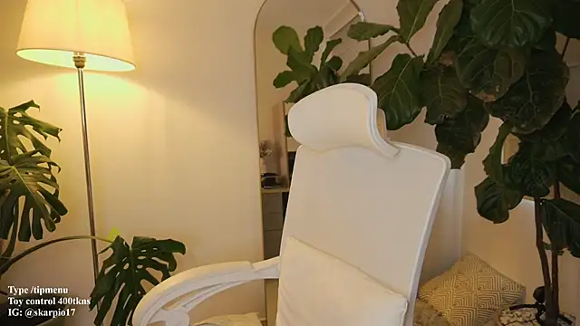 Snapshot of Scarlett_NoirMuse chatting on February 13, 2026, 7:25 pm Scarlett NoirMuse online show from February 13, 2026, 7:25 pm