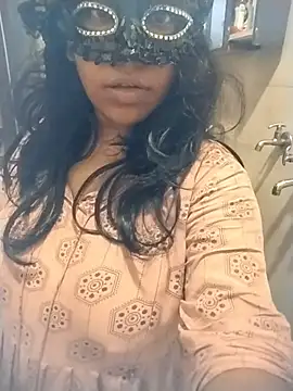 ZyphiaLive online show from July 10, 2026, 2:17 pm