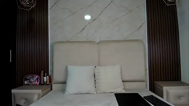 PalomaAguilarx69 online show from February 18, 2026, 1:47 am