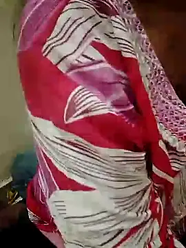 Snapshot of Ayesha_Khan1 chatting on February 18, 2026, 4:54 am Ayesha Khan1 online show from February 18, 2026, 4:54 am