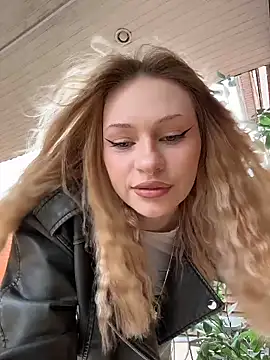 DayaFoxy online show from March 15, 2026, 1:18 pm