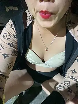 Snapshot of Lonasex99 chatting on February 4, 2026, 12:33 pm Lonasex99 online show from February 4, 2026, 12:33 pm