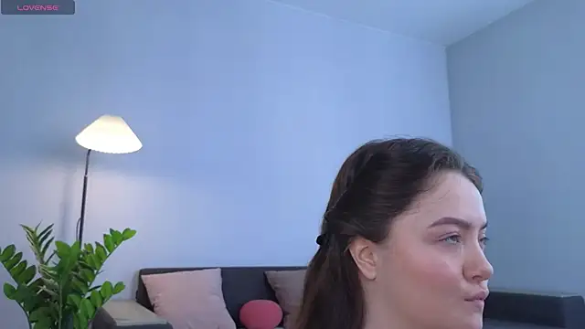 Snapshot of MillaKowal chatting on February 25, 2026, 6:24 am MillaKowal online show from February 25, 2026, 6:24 am