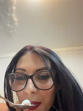 HiddendesireXO01 online show from July 6, 2026, 7:16 pm