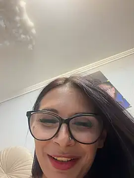 HiddendesireXO01 online show from June 27, 2026, 7:42 pm