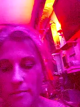 BusyB1983 online show from June 25, 2026, 12:43 pm