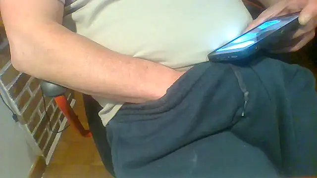 Snapshot of ludowrss chatting on July 25, 2026, 3:58 am ludowrss online show from July 25, 2026, 3:58 am