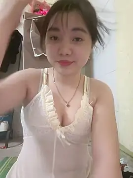 Snapshot of Pinks_cool chatting on May 10, 2026, 7:45 am Pinks cool online show from May 10, 2026, 7:45 am