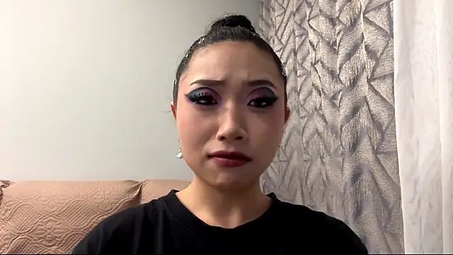 SweetMiaXO online show from March 21, 2026, 11:03 am