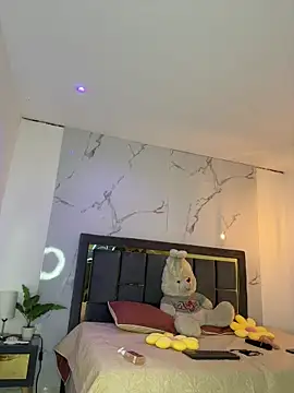 Doll Luna  online show from February 27, 2026, 3:18 am