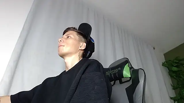 Snapshot of Didi_hard chatting on April 10, 2026, 6:42 am Didi hard online show from April 10, 2026, 6:42 am