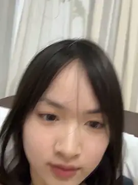 miaomiaou  online show from April 1, 2026, 4:14 am